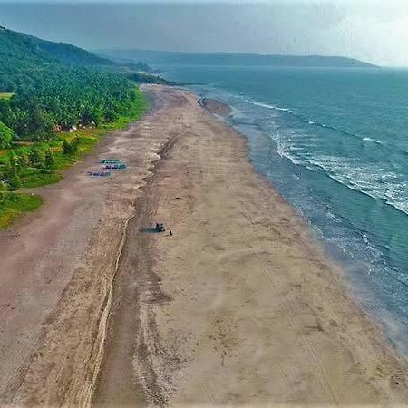 Hotel Seafront Murud  Exterior photo